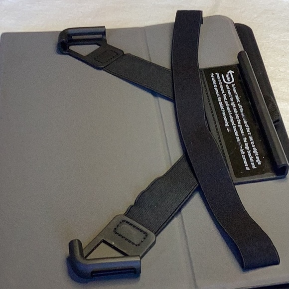FINAL SALE PRICE Like New GOTO Case for IPAD 10th Generation - Picture 4 of 5